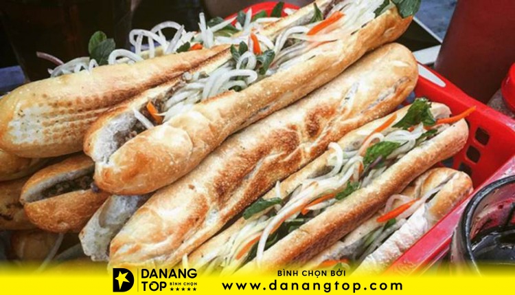 Bánh mì gà Đà Nẵng tiệm mì Tứ Hải