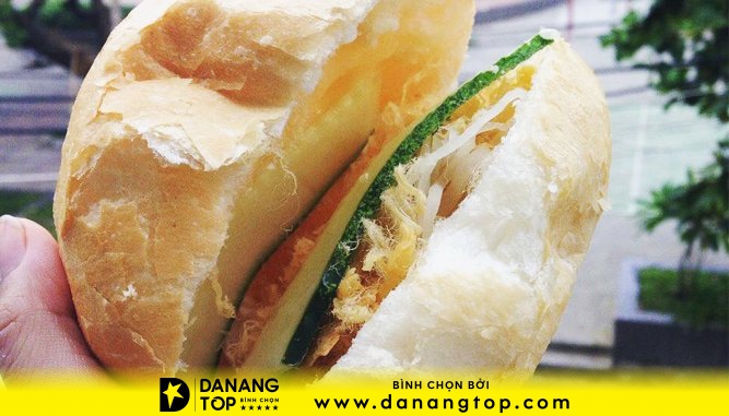 Bánh mì gà Đà Nẵng cổng trường Ngoại ngữ